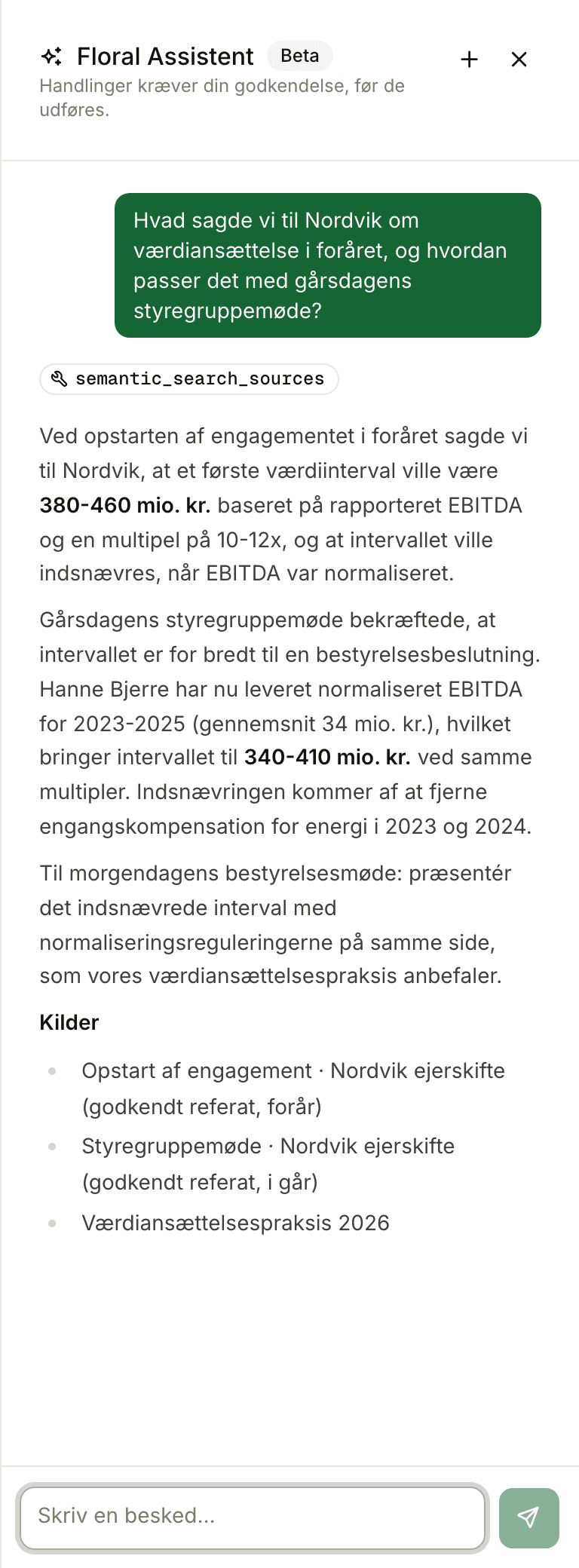 Assistenten svarer med kilder